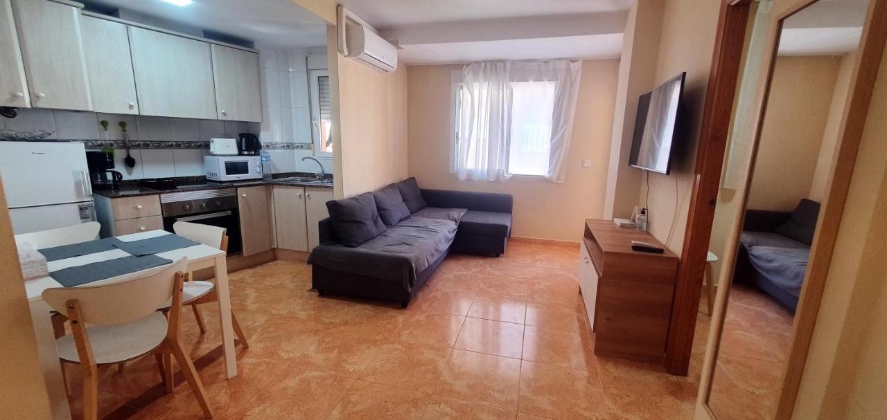 Isamar Apartamento Playa Del Cura Торрев'єха Екстер'єр фото